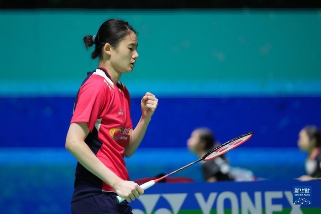 时所展现出 时所展现出